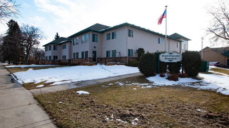 912 Hawthorne St #200, Alexandria, MN 56308