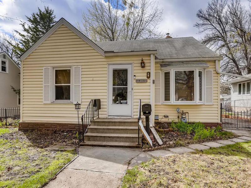 1157 Smith Ave S, West Saint Paul, MN 55118