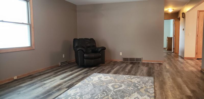738 7th Ave SW, Pipestone, MN 56164