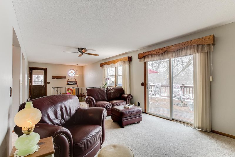 27234 Naples St NE, Isanti, MN 55040