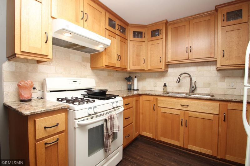 713 S Park Pl, Saint Cloud, MN 56301