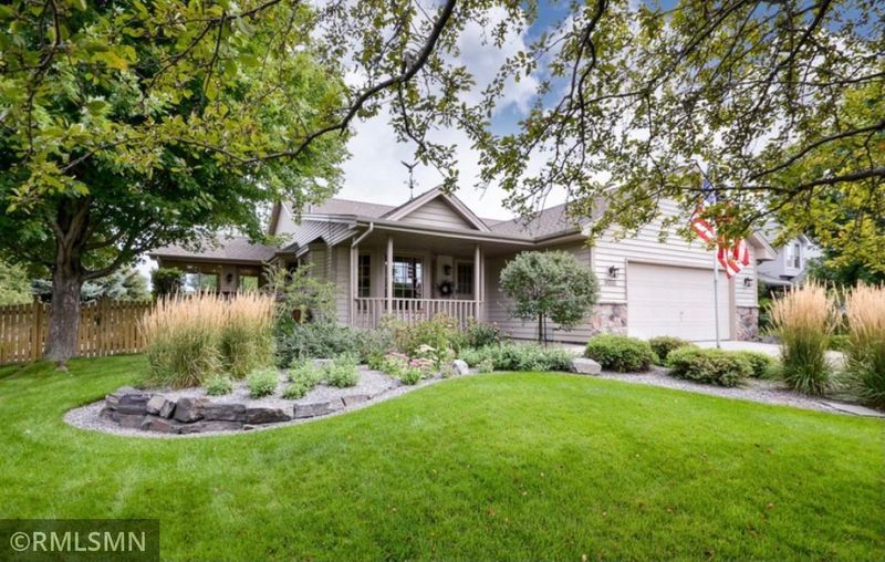 9000 Prestwick Cir N, Brooklyn Park, MN 55443