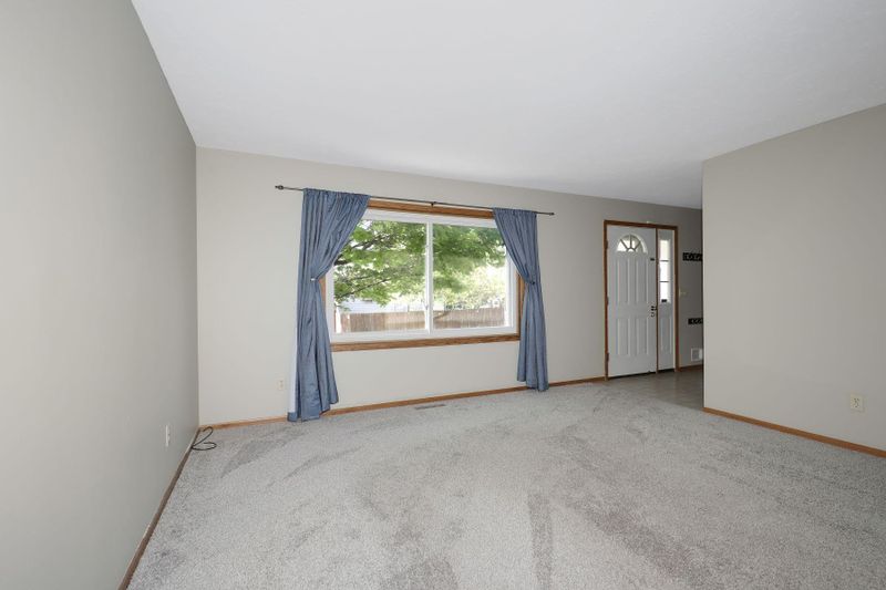5398 Bounty St SE, Prior Lake, MN 55372
