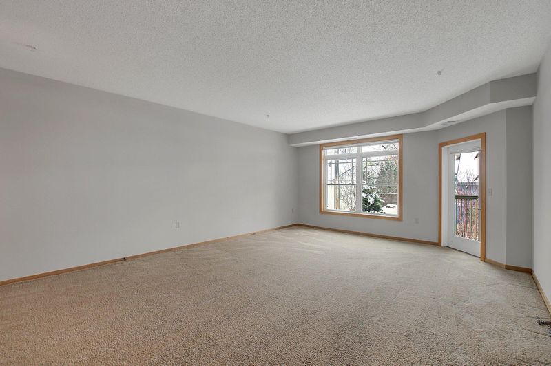 2530 E 34th St #113, Minneapolis, MN 55406