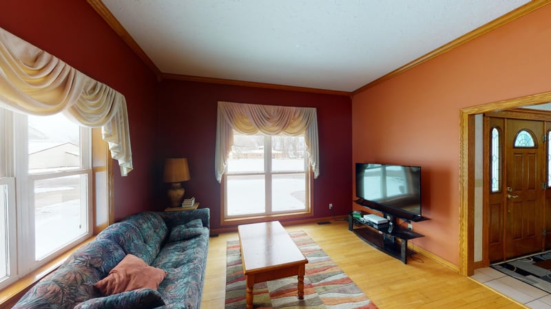636 Sylfest St, Blair, WI 54616