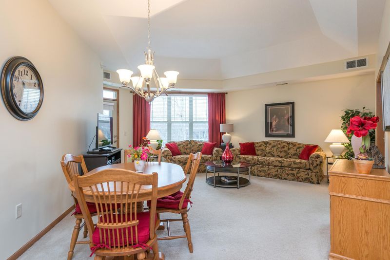 2103 Silver Bell Rd #309, Eagan, MN 55122