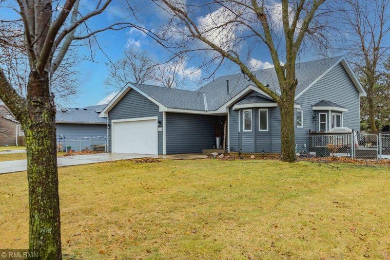 1274 130th Ave NE, Blaine, MN 55434