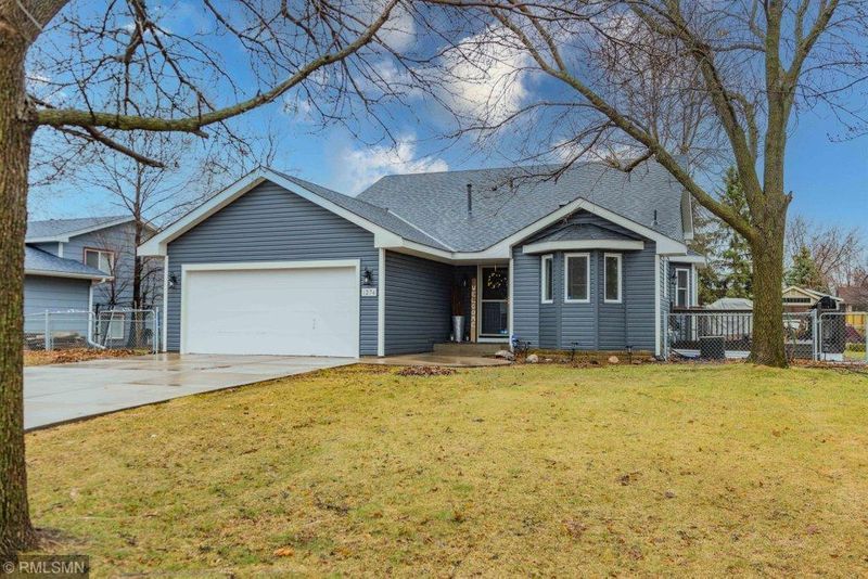 1274 130th Ave NE, Blaine, MN 55434