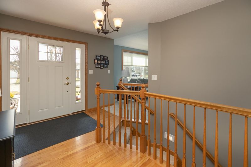 1005 2nd Pl NW, Kasson, MN 55944