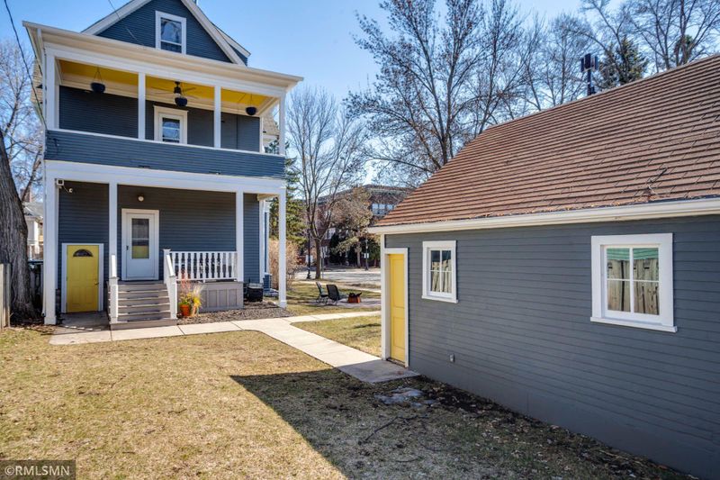 2324 Girard Ave S, Minneapolis, MN 55405
