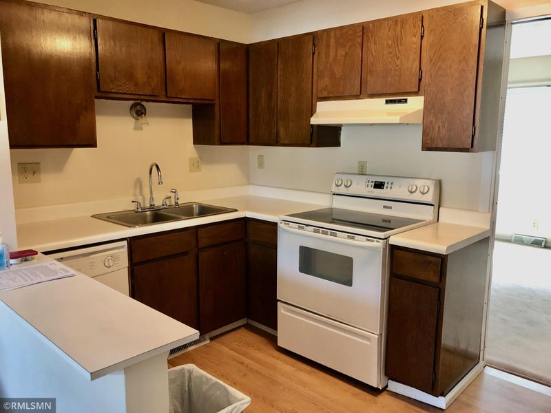 147 22nd St NW, Owatonna, MN 55060