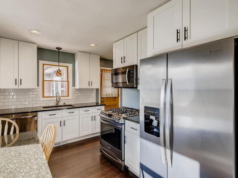 4943 Abbott Ave N, Brooklyn Center, MN 55429