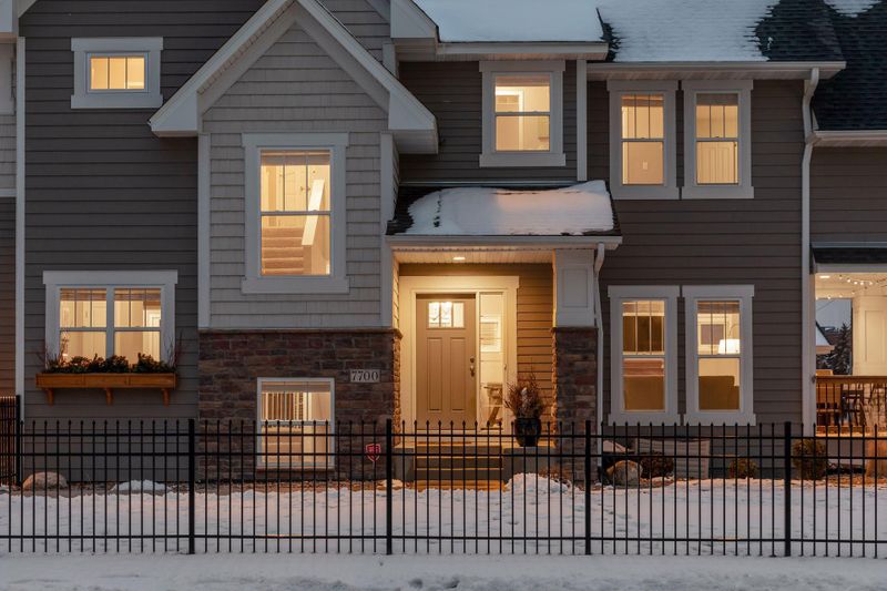 7700 Harold Ave, Golden Valley, MN 55427