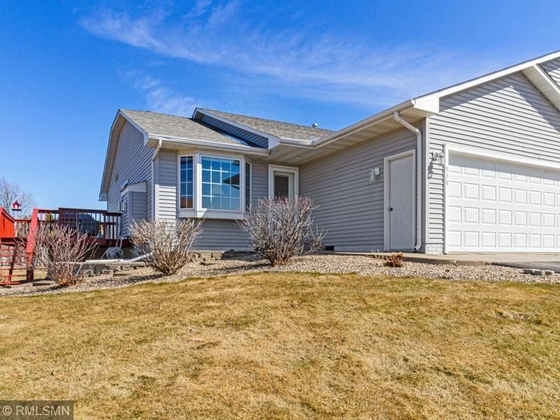 938 Anika Ct, Ellsworth, WI 54011
