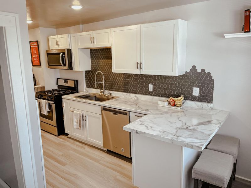 1311 Kent St, Saint Paul, MN 55117