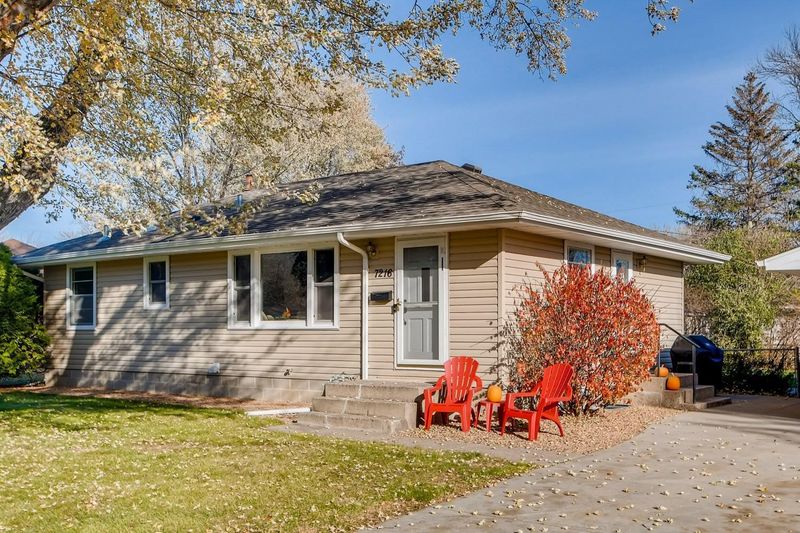 7216 Florida Ave N, Brooklyn Park, MN 55428