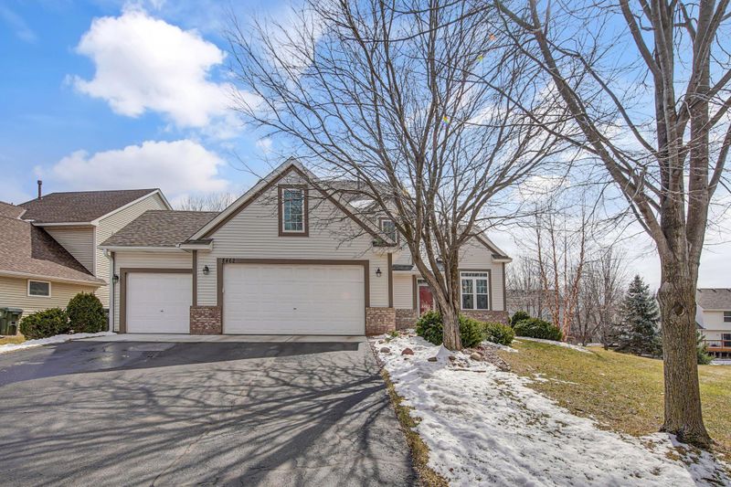 8462 Bryce Ct, Inver Grove Heights, MN 55076