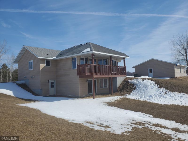 59563 205th St, Litchfield, MN 55355