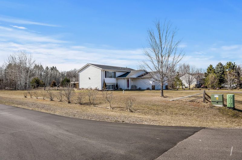 40620 Finley Rd, North Branch, MN 55056