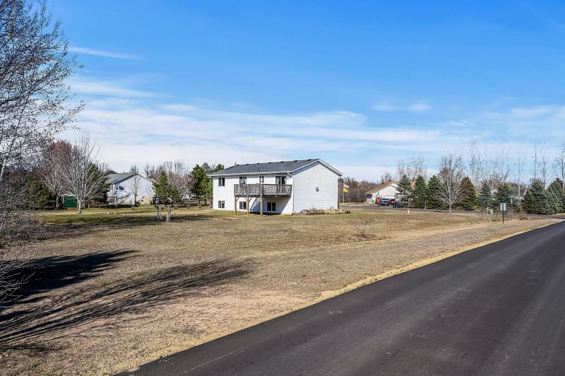 40620 Finley Rd, North Branch, MN 55056
