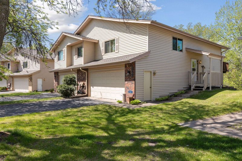 7205 Unity Ave N, Brooklyn Center, MN 55429