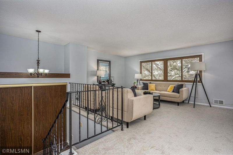 7111 Perry Pl N, Brooklyn Center, MN 55429