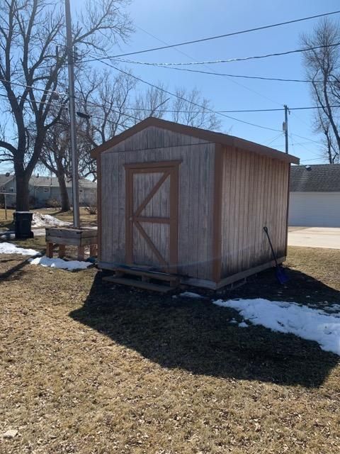 14 E 3rd St, Morris, MN 56267