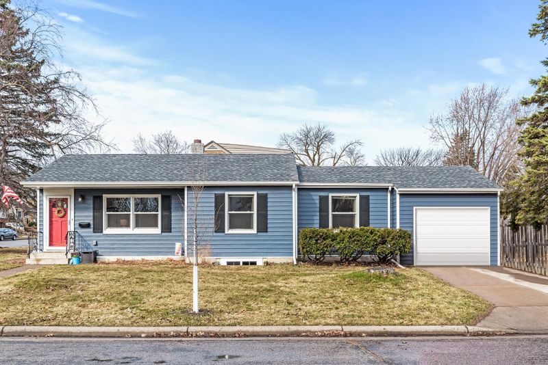 799 Hoyt Avenue W, Saint Paul, MN 55117