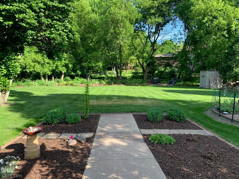 18211 Duck Lake Trl, Eden Prairie, MN 55346