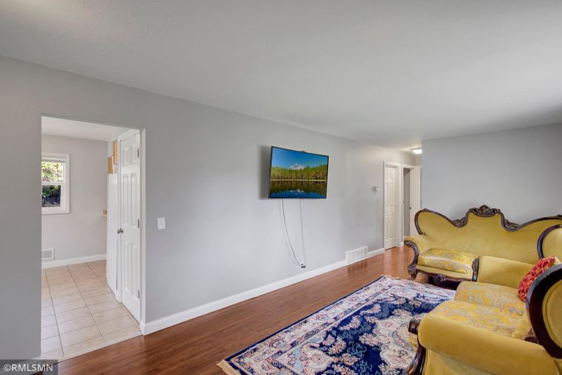 2900 W Old Shakopee Rd, Bloomington, MN 55431