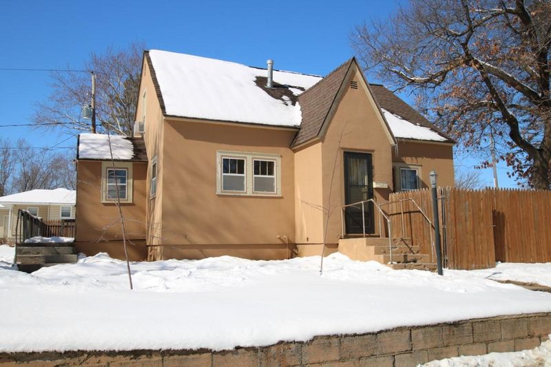 817 8th St NE, Staples, MN 56479