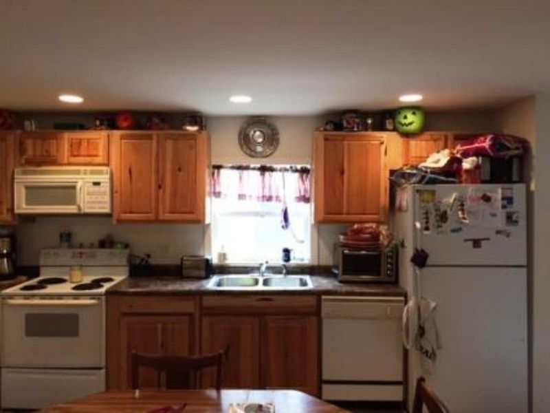 213 Main St W, Waterville, MN 56096
