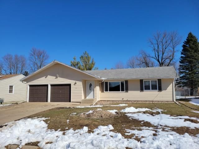 144 Ray Ave, Jackson, MN 56143