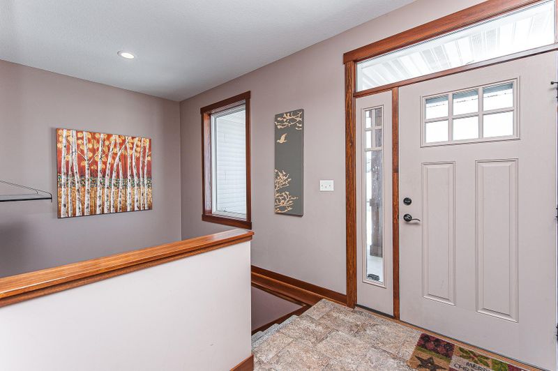 528 10th St NW, Dodge Center, MN 55927