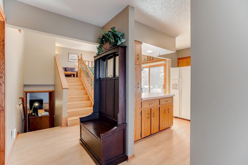 915 Welter Rd SE, Saint Michael, MN 55376