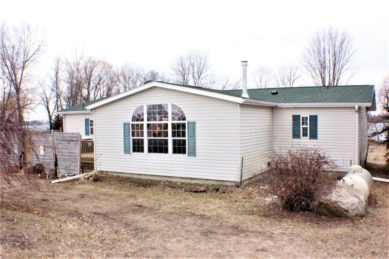3693 Hendricks Dr NW, Maple Lake, MN 55358