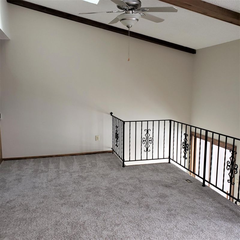8705 Maplebrook Pw N, Brooklyn Park, MN 55445