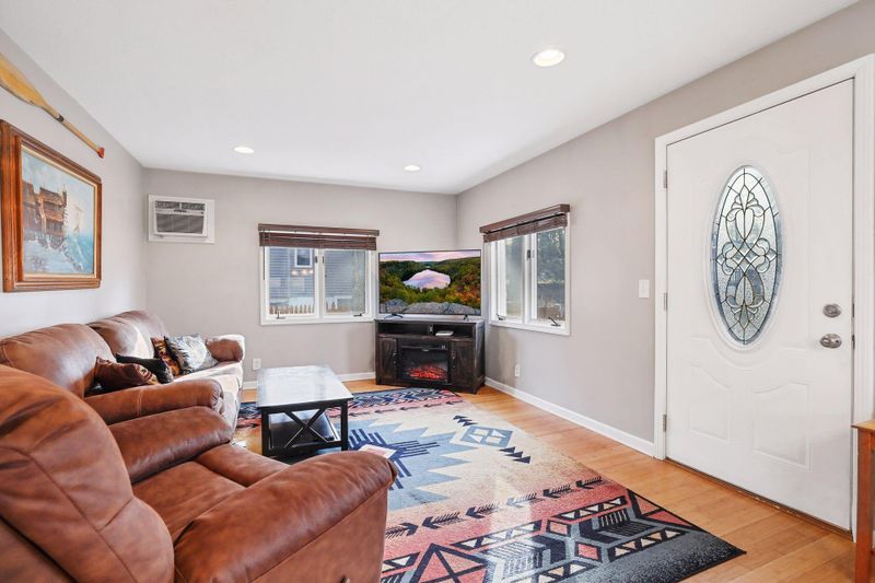 2355 Jonquil Ln N, Plymouth, MN 55441
