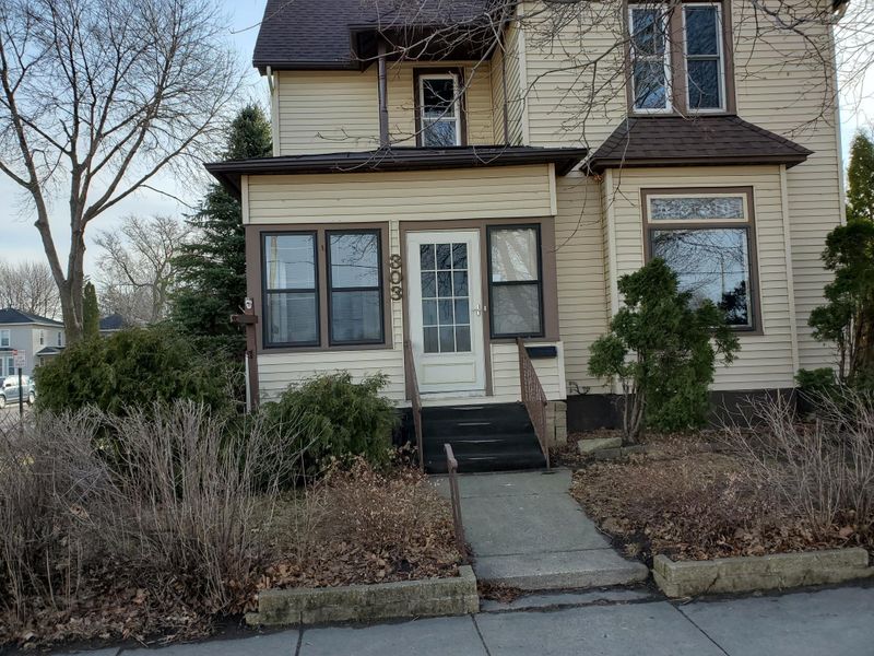 303 S Elm Ave, Owatonna, MN 55060