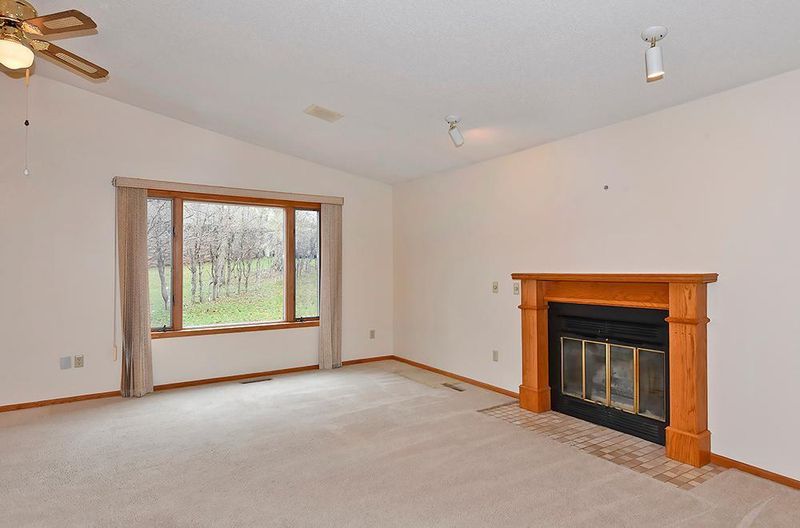 2019 Paulis Dr, Faribault, MN 55021