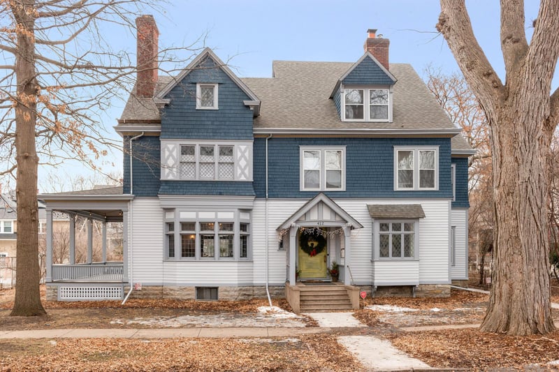 412 Holly Ave, Saint Paul, MN 55102