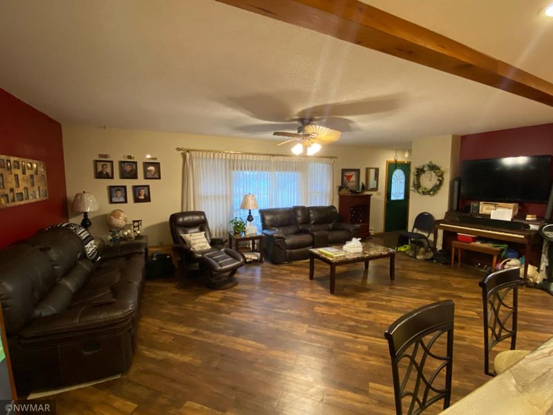 217 1st St NW, Blackduck, MN 56630