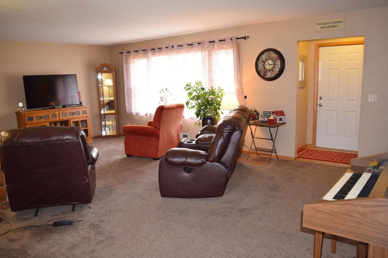 558 Murray St, Owatonna, MN 55060