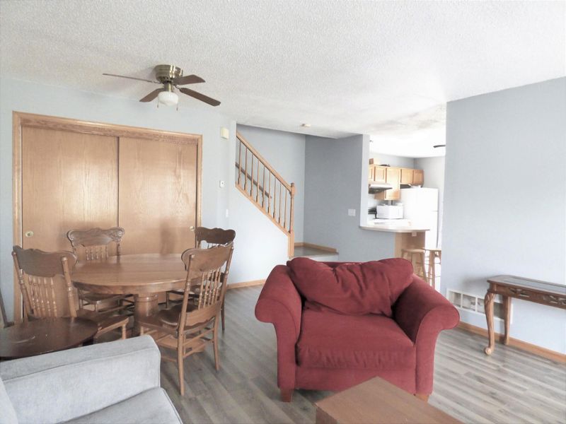 4242 Meghan Ln, Eagan, MN 55122