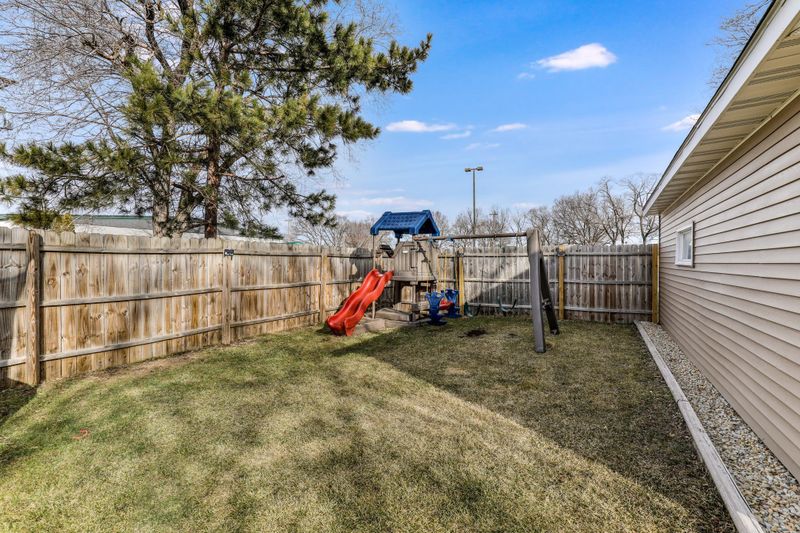 1312 1st St NW, Faribault, MN 55021
