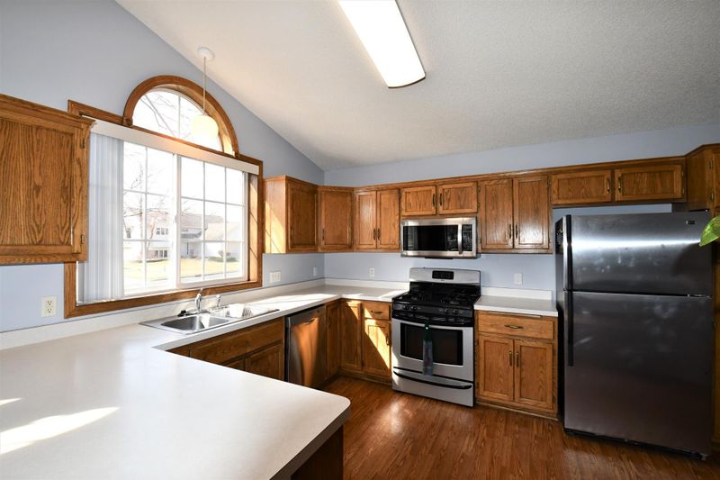 437 Tuttle Dr, Hastings, MN 55033