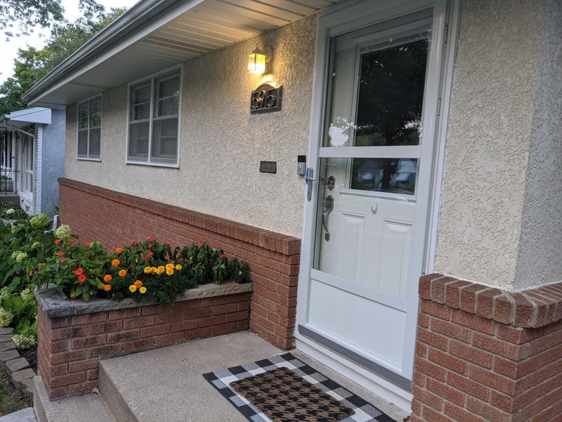 5915 Sheridan Ave S, Minneapolis, MN 55410