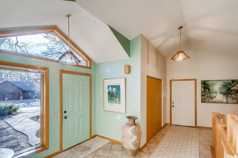 308 Arthur St, Edina, MN 55343
