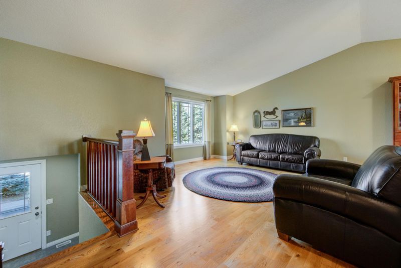 4743 Farmstead Dr, Monticello, MN 55362