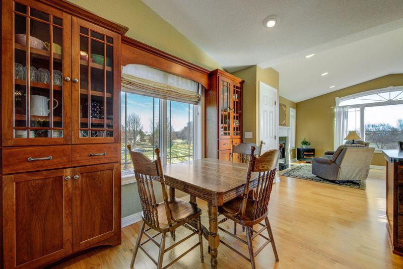 4743 Farmstead Dr, Monticello, MN 55362